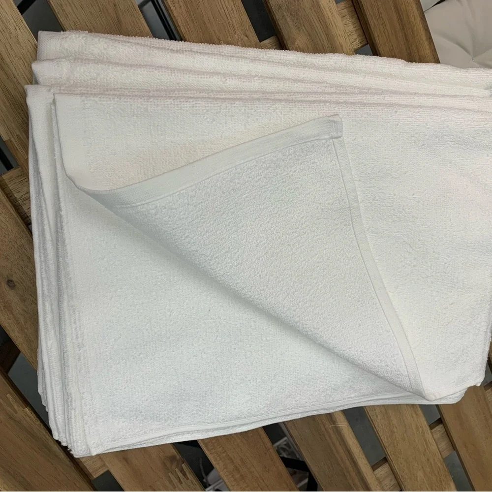 2 piece white ikea bath towels Length: 47 